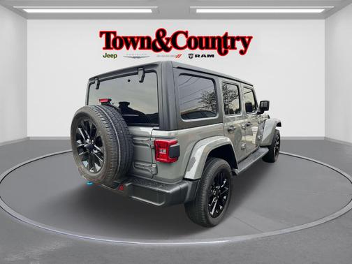 2022 Jeep Wrangler Unlimited 4xe Sahara