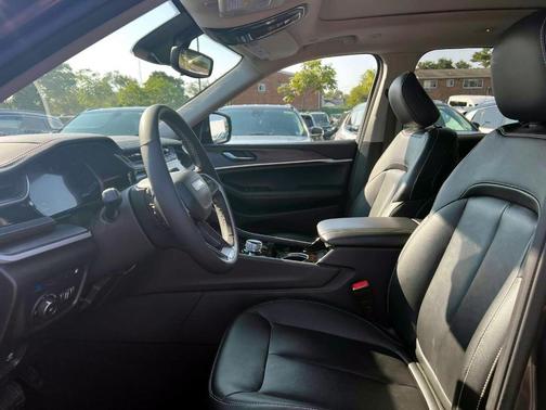 2022 Jeep Grand Cherokee 4xe Base