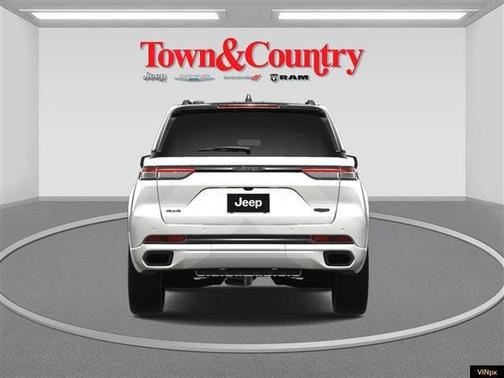 2025 Jeep Grand Cherokee Summit