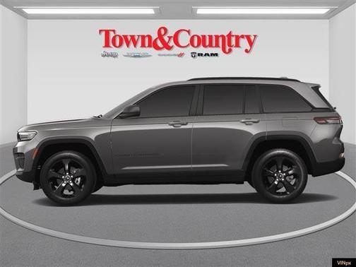 2025 Jeep Grand Cherokee Laredo