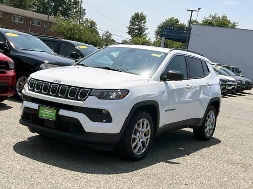 2022 Jeep Compass Latitude Lux