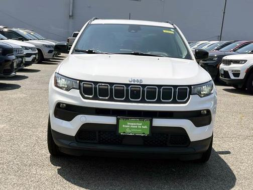 2022 Jeep Compass Latitude Lux