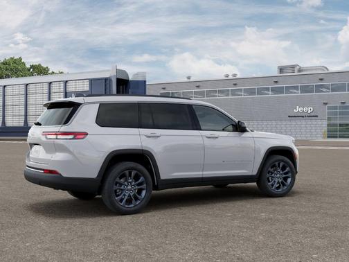 Bright White Clearcoat 2026 Jeep Grand Cherokee L Limited