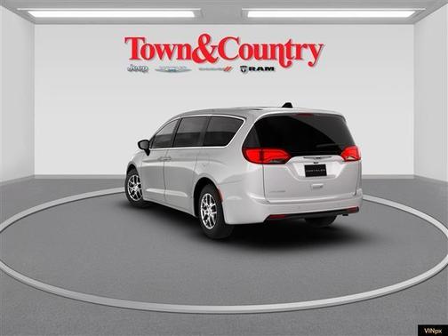 2026 Chrysler Voyager LX