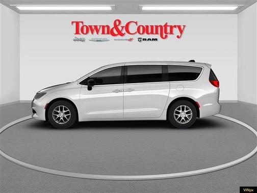 2026 Chrysler Voyager LX