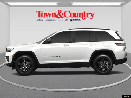 2025 Jeep Grand Cherokee Laredo