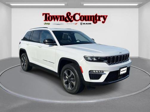 2022 Jeep Grand Cherokee 4xe Base