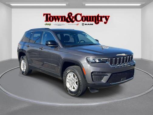 2023 Jeep Grand Cherokee Laredo