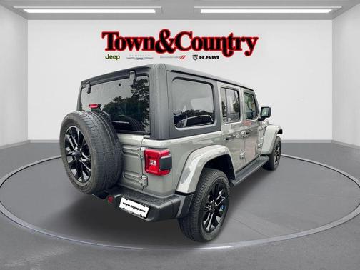 Sting Gray Clearcoat 2022 Jeep Wrangler Unlimited 4xe Sahara