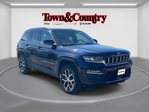 Midnight Sky 2023 Jeep Grand Cherokee Limited