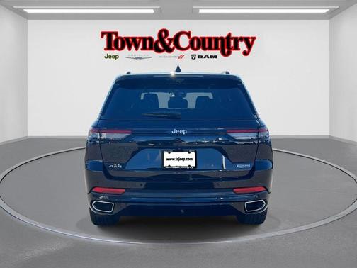 2022 Jeep Grand Cherokee Overland