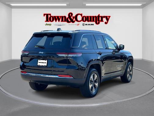 2023 Jeep Grand Cherokee 4xe Base