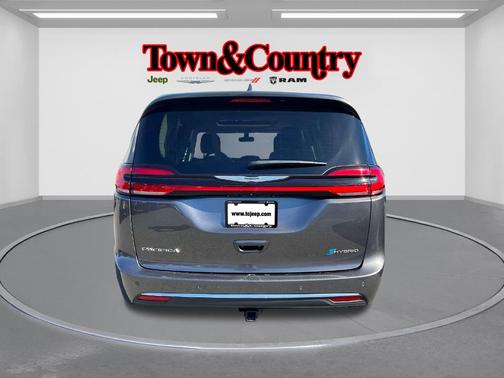 2022 Chrysler Pacifica Hybrid Limited
