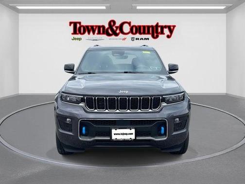 2022 Jeep Grand Cherokee 4xe Overland