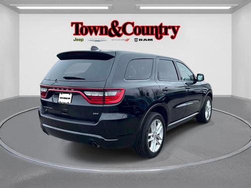 DB Black Crystal Clearcoat 2025 Dodge Durango GT