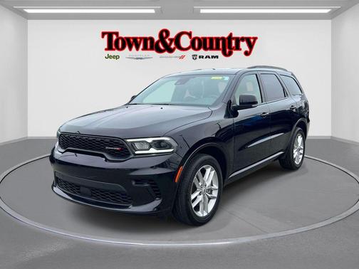 DB Black Crystal Clearcoat 2025 Dodge Durango GT
