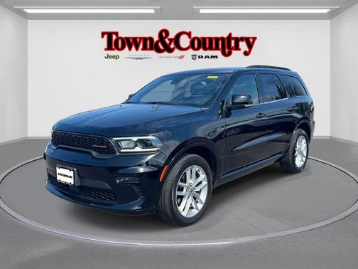 DB Black Crystal Clearcoat 2023 Dodge Durango GT