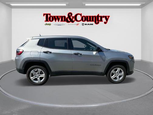 2023 Jeep Compass Sport