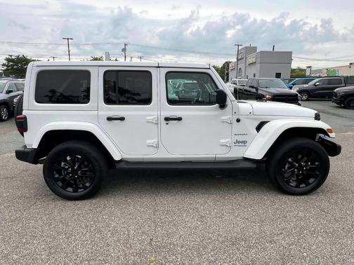 2022 Jeep Wrangler Unlimited 4xe Sahara