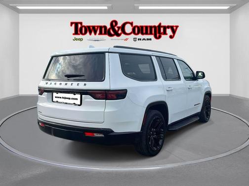 2022 Jeep Wagoneer Series III