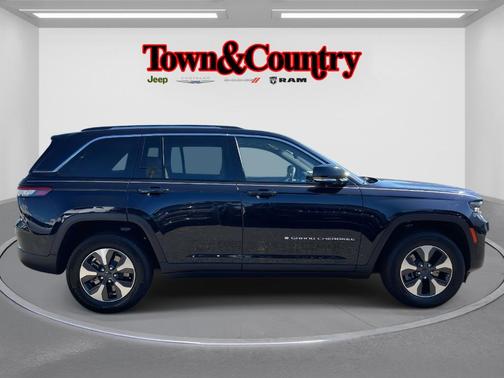 2022 Jeep Grand Cherokee 4xe Base