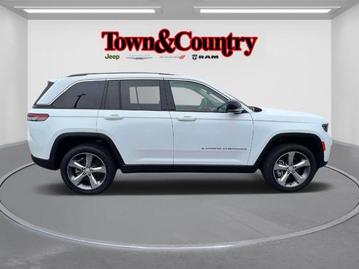 2022 Jeep Grand Cherokee 4xe Base