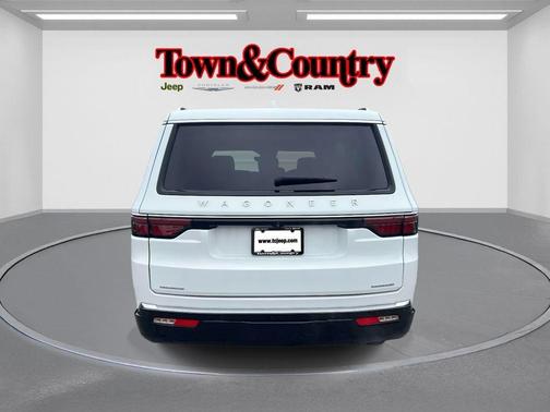 2023 Jeep Wagoneer Series III