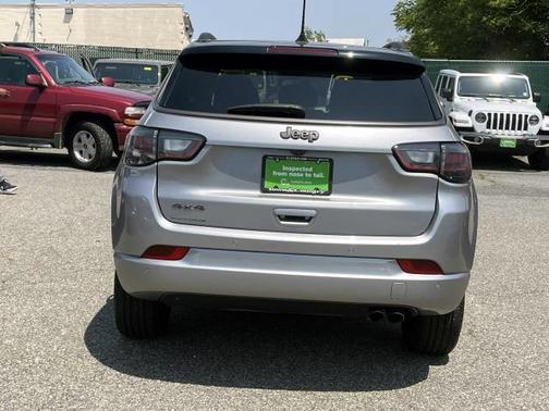 2022 Jeep Compass Altitude