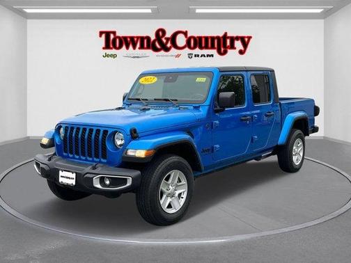 2022 Jeep Gladiator Sport