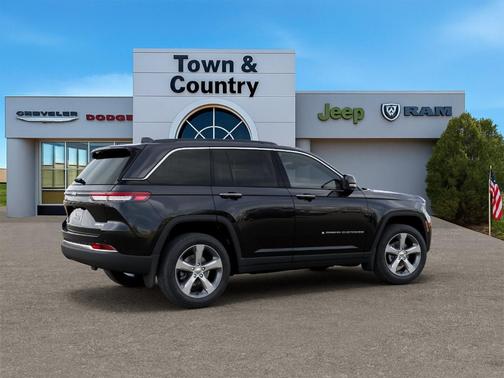 Diamond Black 2026 Jeep Grand Cherokee Limited