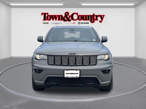 2021 Jeep Grand Cherokee Laredo