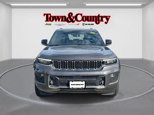 2022 Jeep Grand Cherokee Overland