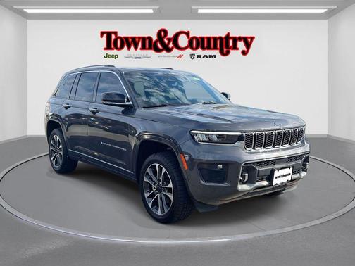 2022 Jeep Grand Cherokee Overland