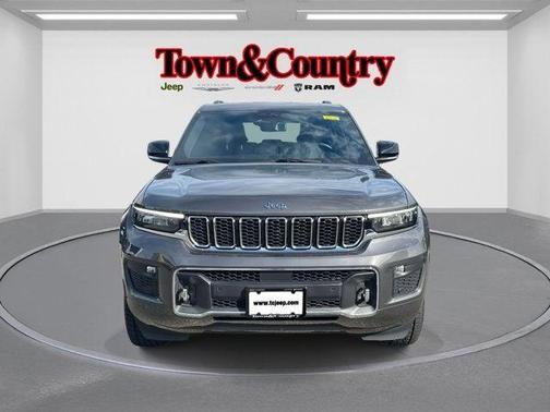 2022 Jeep Grand Cherokee Overland