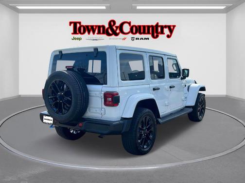 2022 Jeep Wrangler Unlimited 4xe Sahara