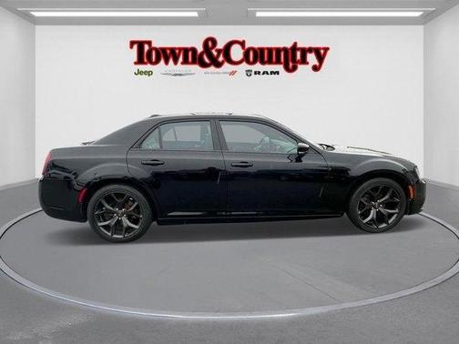 2021 Chrysler 300 S