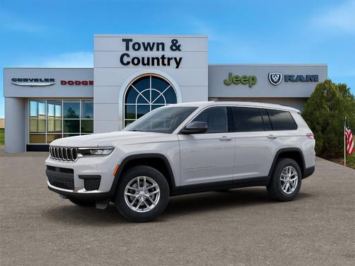 2026 Jeep Grand Cherokee Laredo