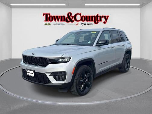 2024 Jeep Grand Cherokee Laredo