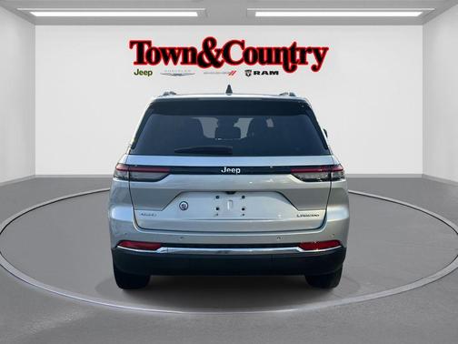 2023 Jeep Grand Cherokee Laredo