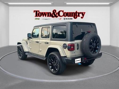 2022 Jeep Wrangler Unlimited 4xe Sahara