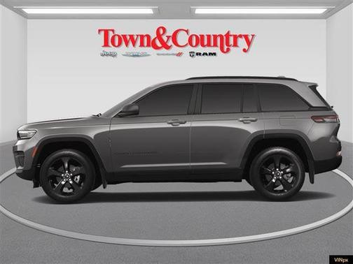 2025 Jeep Grand Cherokee Laredo