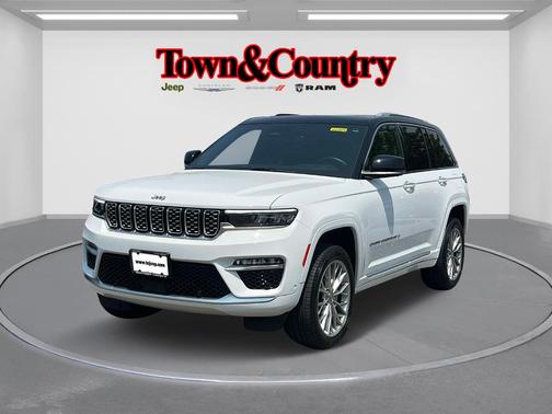 2022 Jeep Grand Cherokee Summit