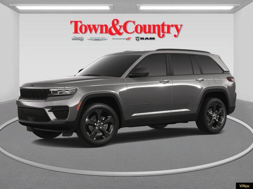 2025 Jeep Grand Cherokee Laredo