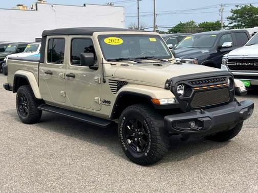 2022 Jeep Gladiator Sport
