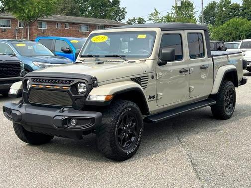2022 Jeep Gladiator Sport
