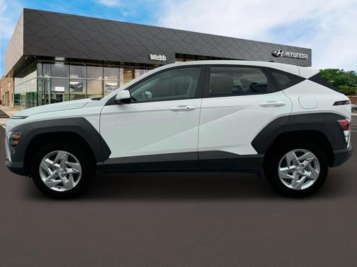 2025 Hyundai KONA SE