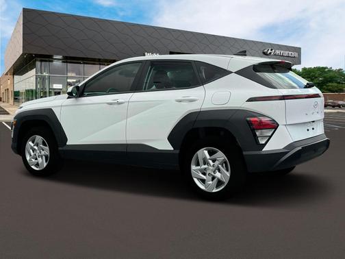 2025 Hyundai KONA SE