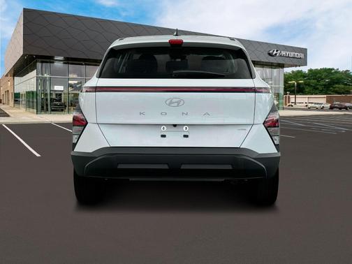 2025 Hyundai KONA SE