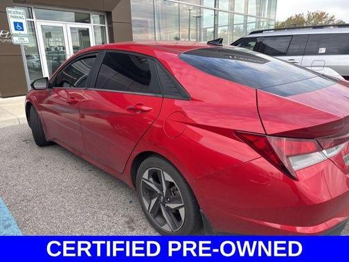 2023 Hyundai ELANTRA SEL