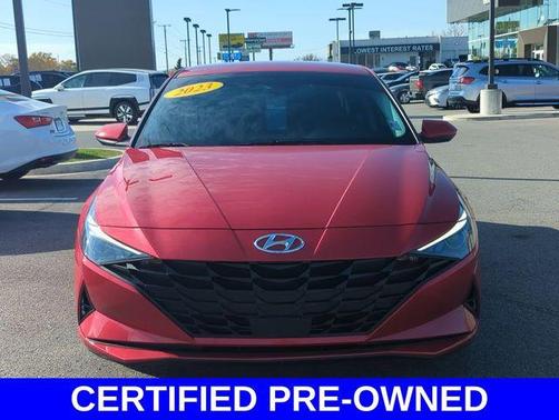 2023 Hyundai ELANTRA SEL